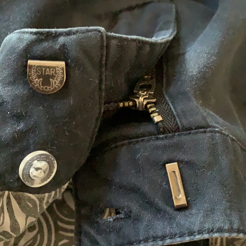 Volcom shorts - Picture 5 of 6